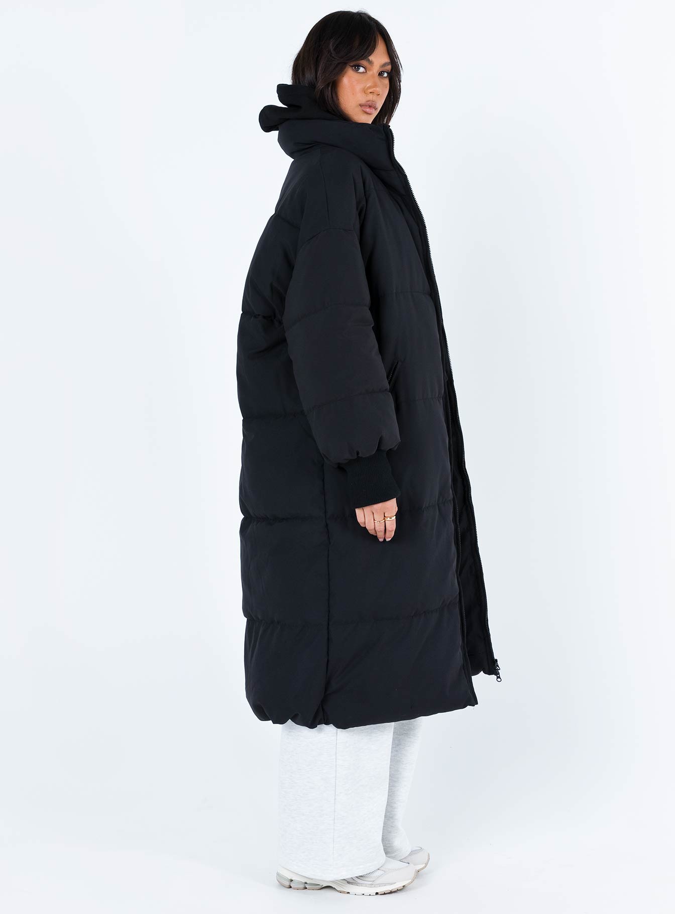 Abe Longline Puffer Jacket Black