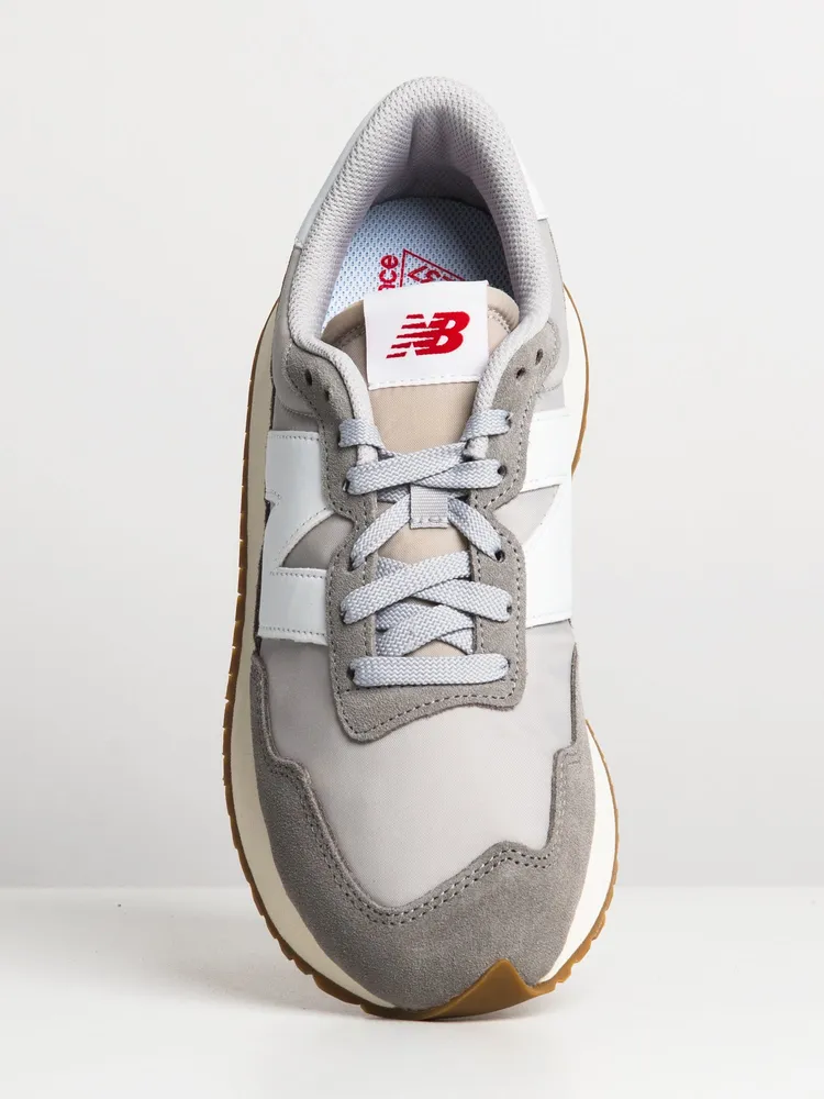 Boathouse MENS NEW BALANCE THE 237 V1 SNEAKER