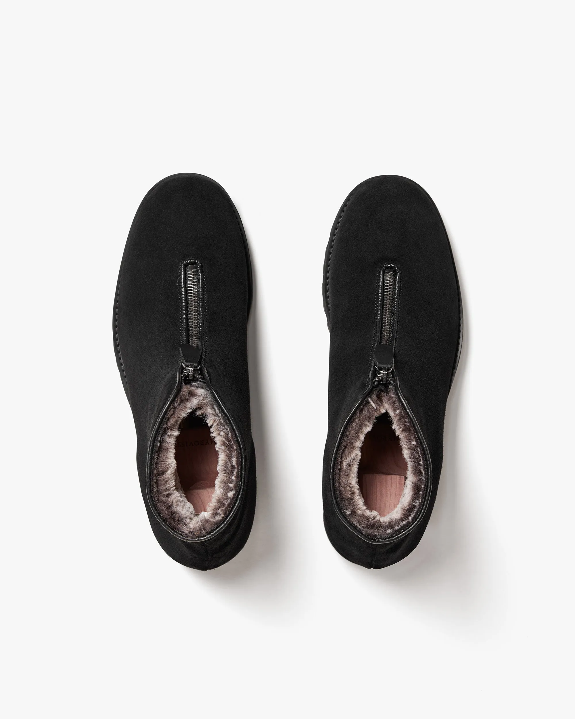 Funs – Black Suede