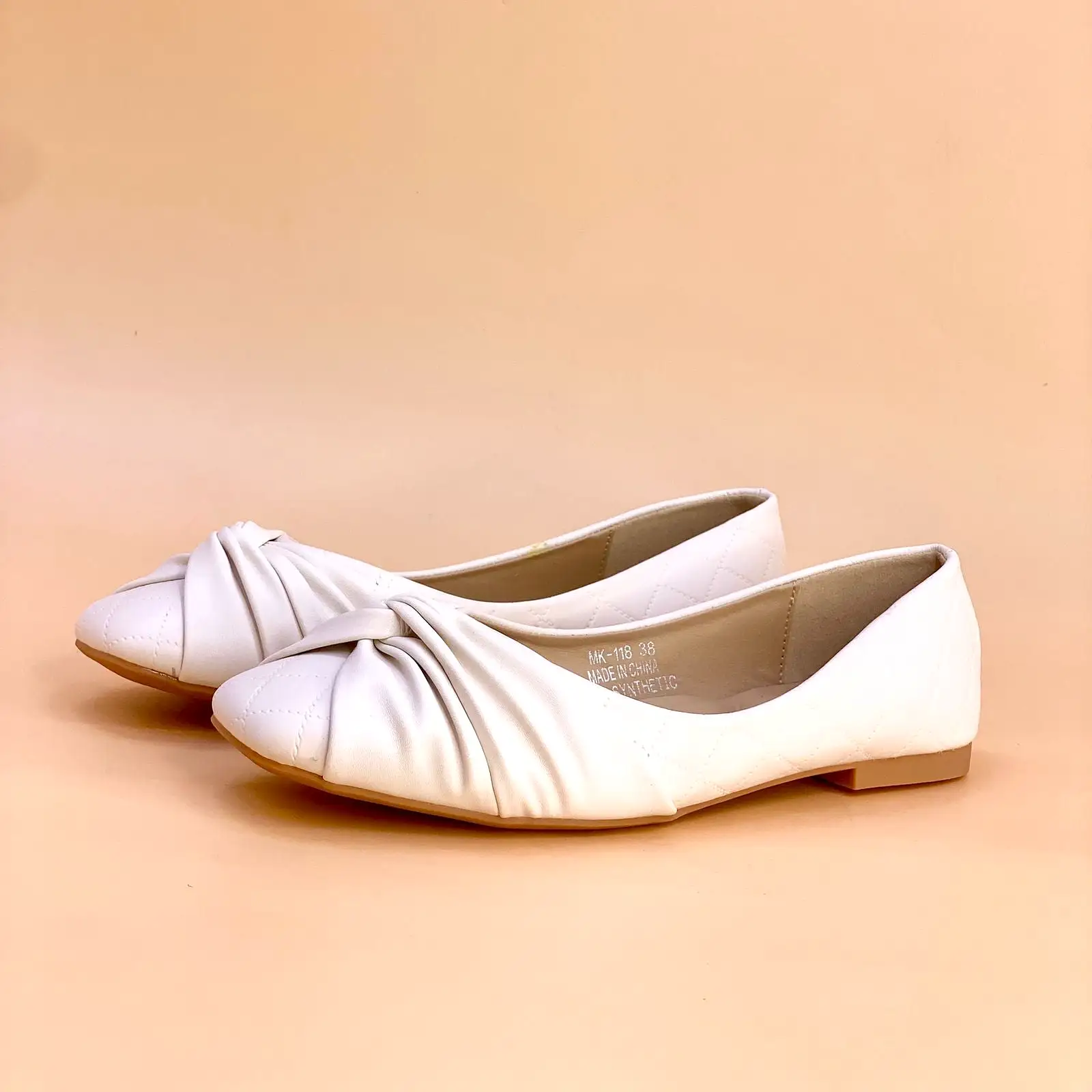 NEW ,  WOMEN FLAT SHOES W239