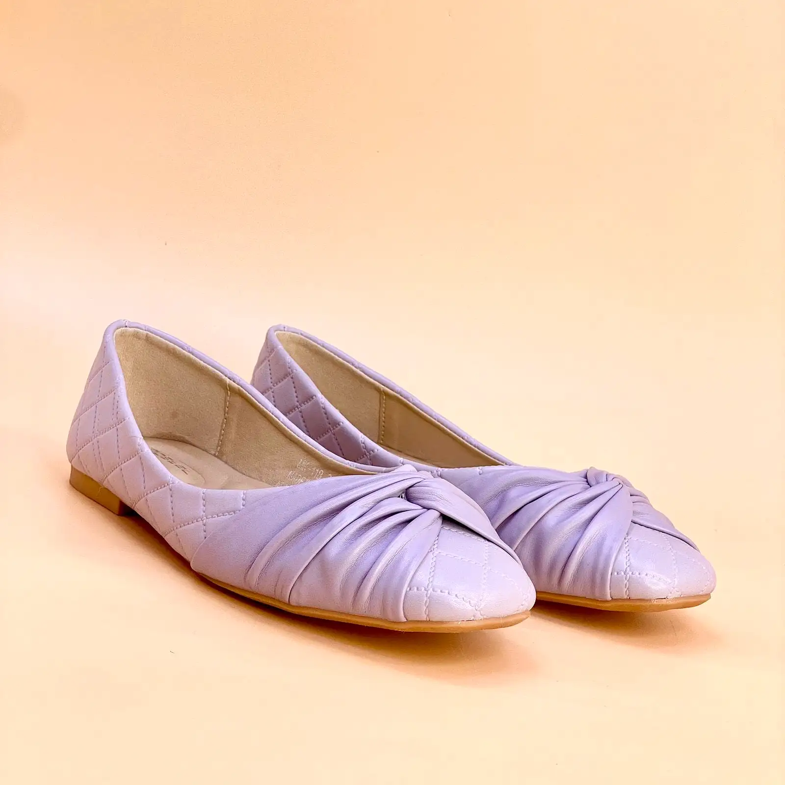 NEW ,  WOMEN FLAT SHOES W239