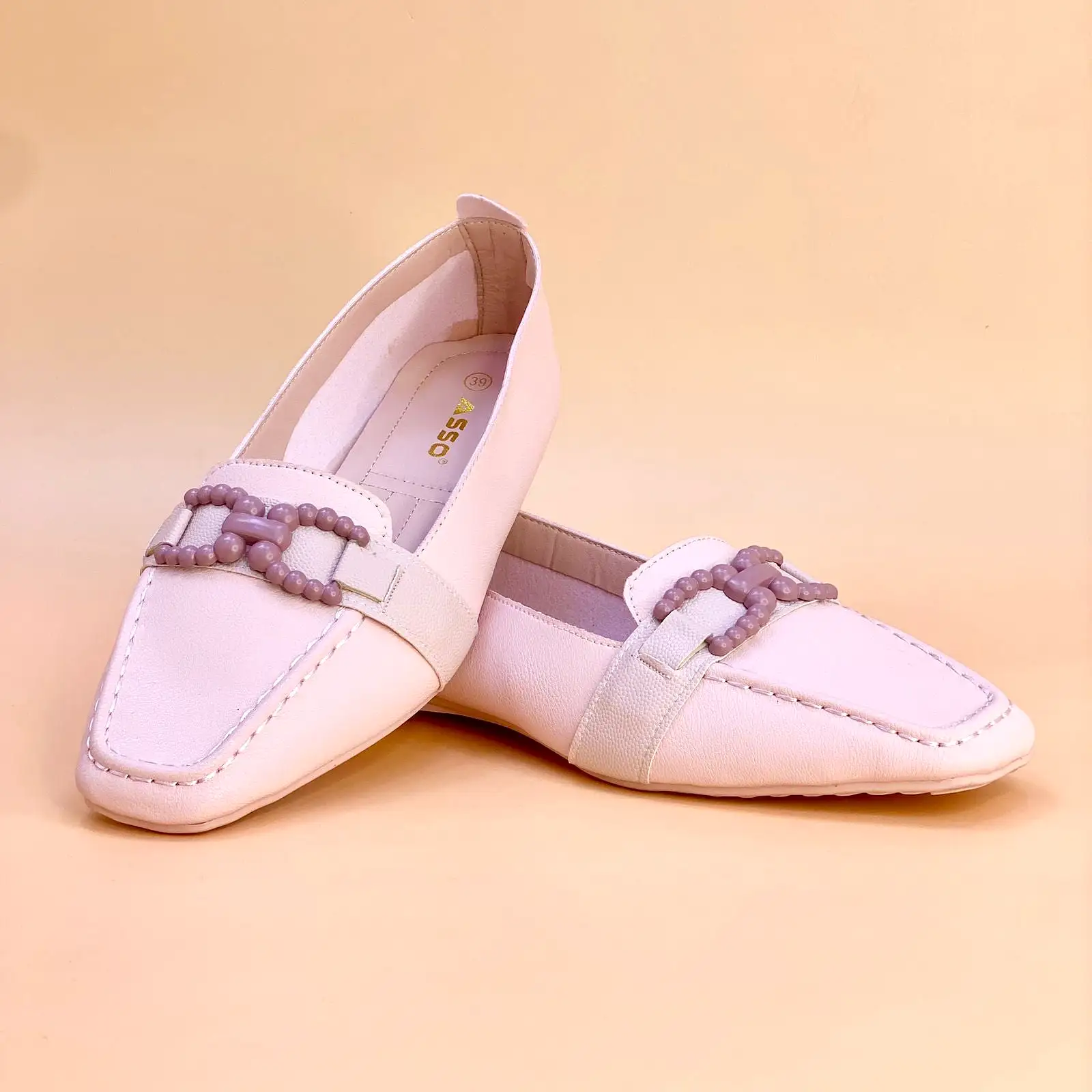 NEW ,  WOMEN FLAT SHOES W901