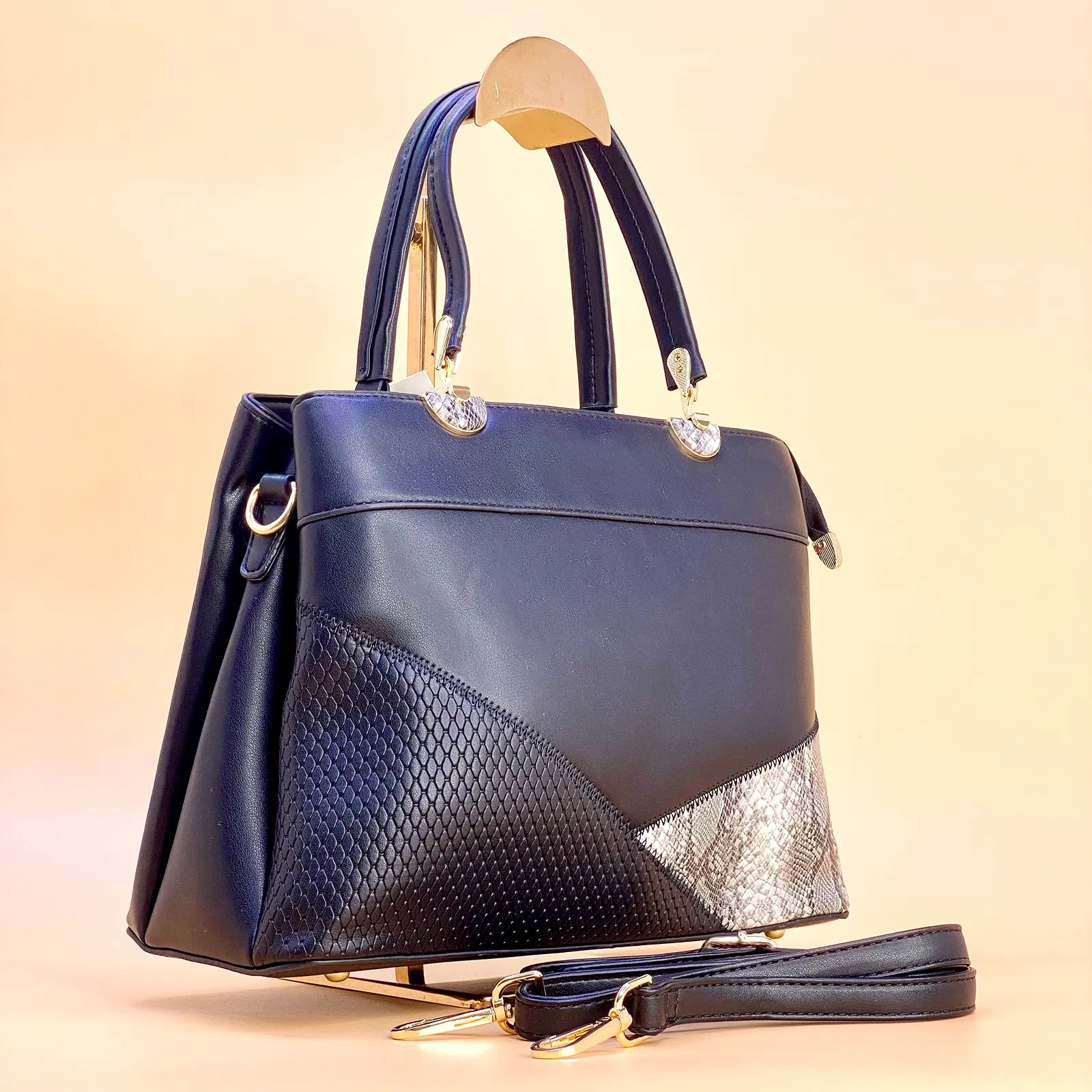 NEW 2024 ,  WOMEN HANDBAGS B511