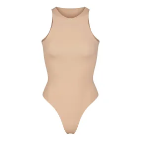 SKIMS FITS EVERYBODY High Neck Bodysuit Clay - Beige