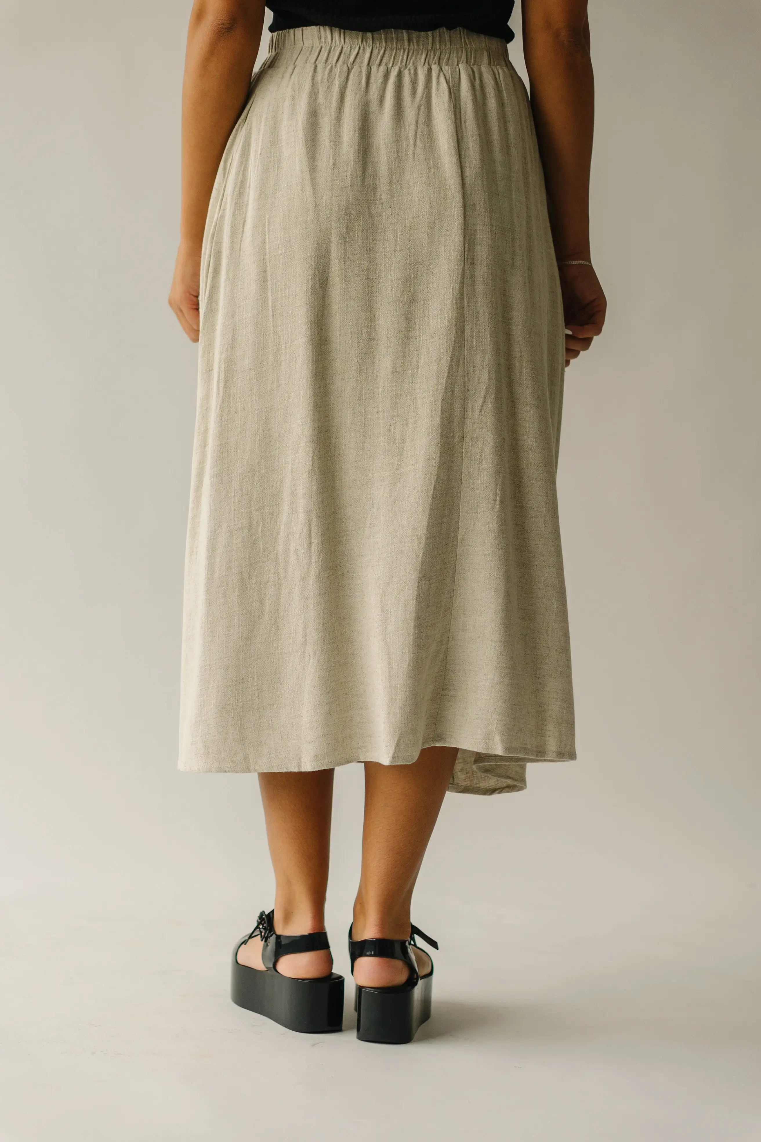 The Oaklynn Linen Midi Skirt in Oatmeal