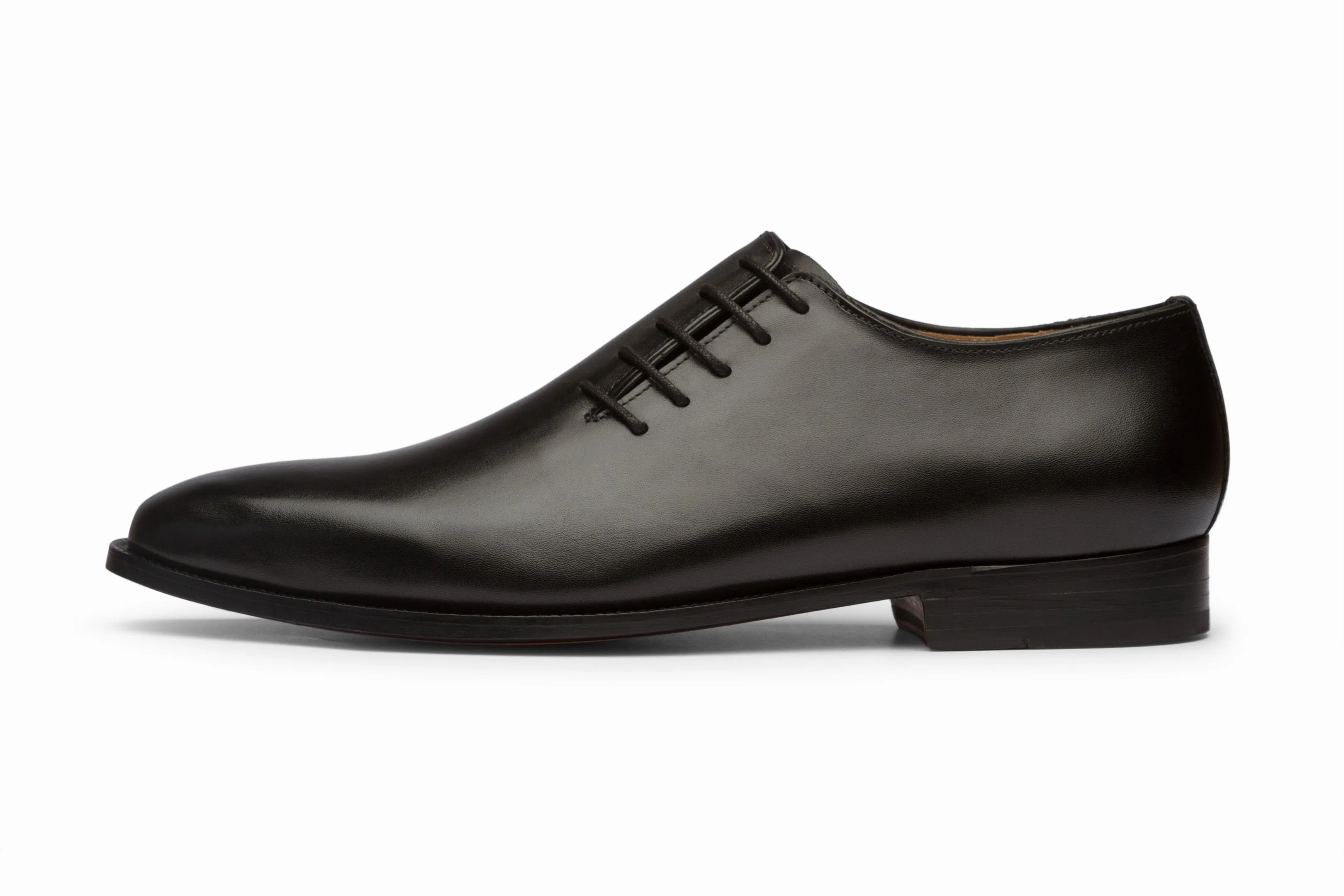 Wholecut Oxford with side lacing - Black