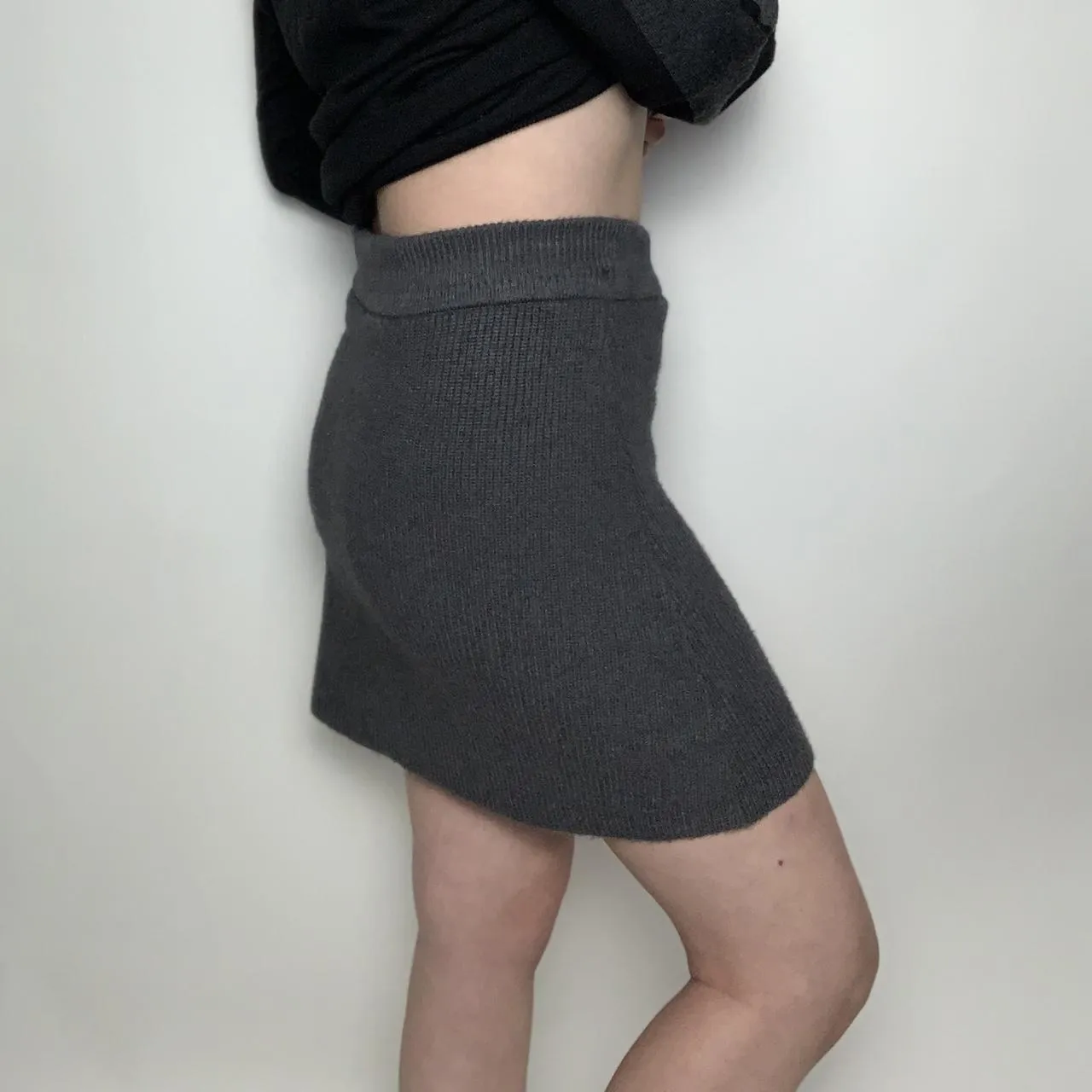 Zara deadstock dark grey knitted bodycon mini skirt-